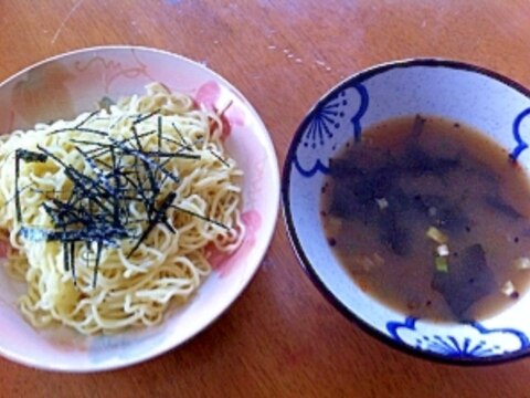 シンプル簡単☆冷た〜い味噌ワカメつけ麺